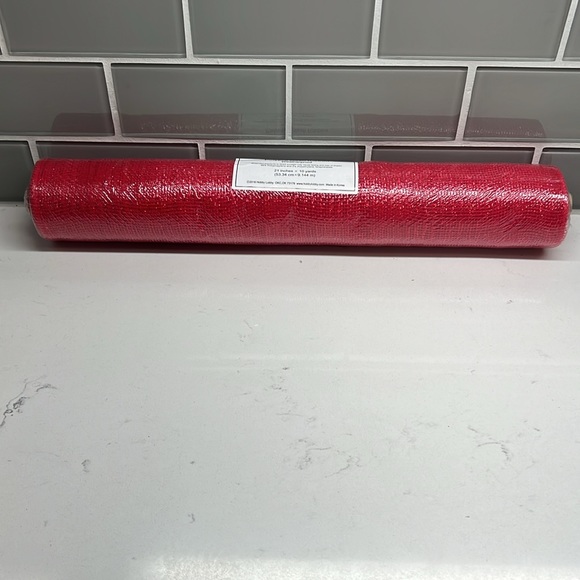 Hobby Lobby Polypro Mesh Ribbon Weatherproof‎ Red - Picture 4 of 7